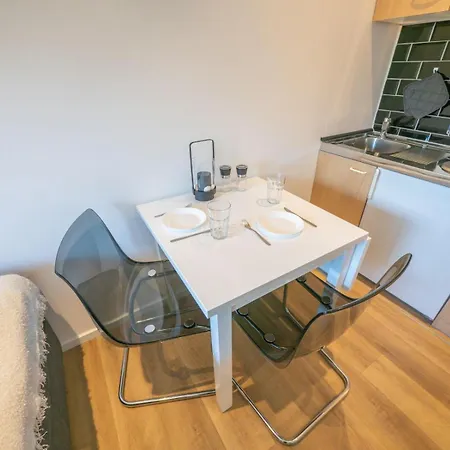 Apartament Ferienwohnung-in-malente-fuer-1-person-1-og-mit-balkon-wlan-mede0202 *